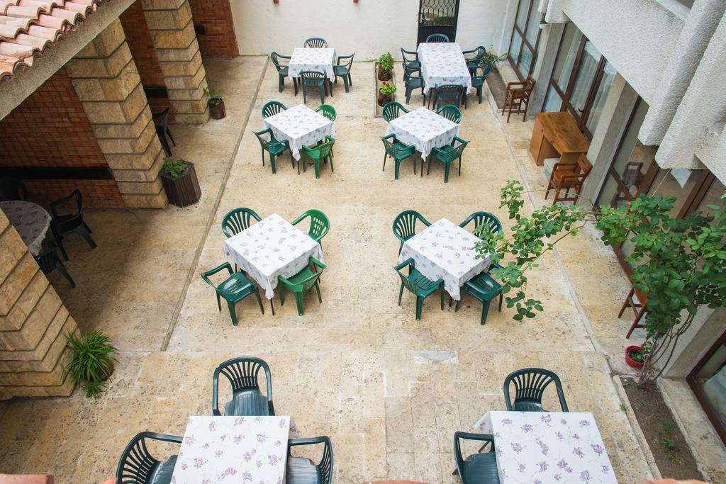 PRESLAV_HOTEL_NISIPURILE_DE_AUR_BULGARIA_AIR_TOUR_TRAVEL